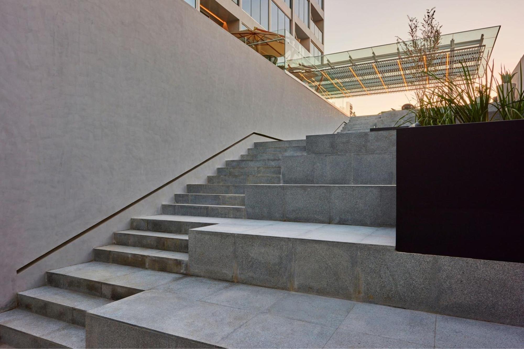 City Express Plus By Marriott Guadalajara Providencia Exterior photo