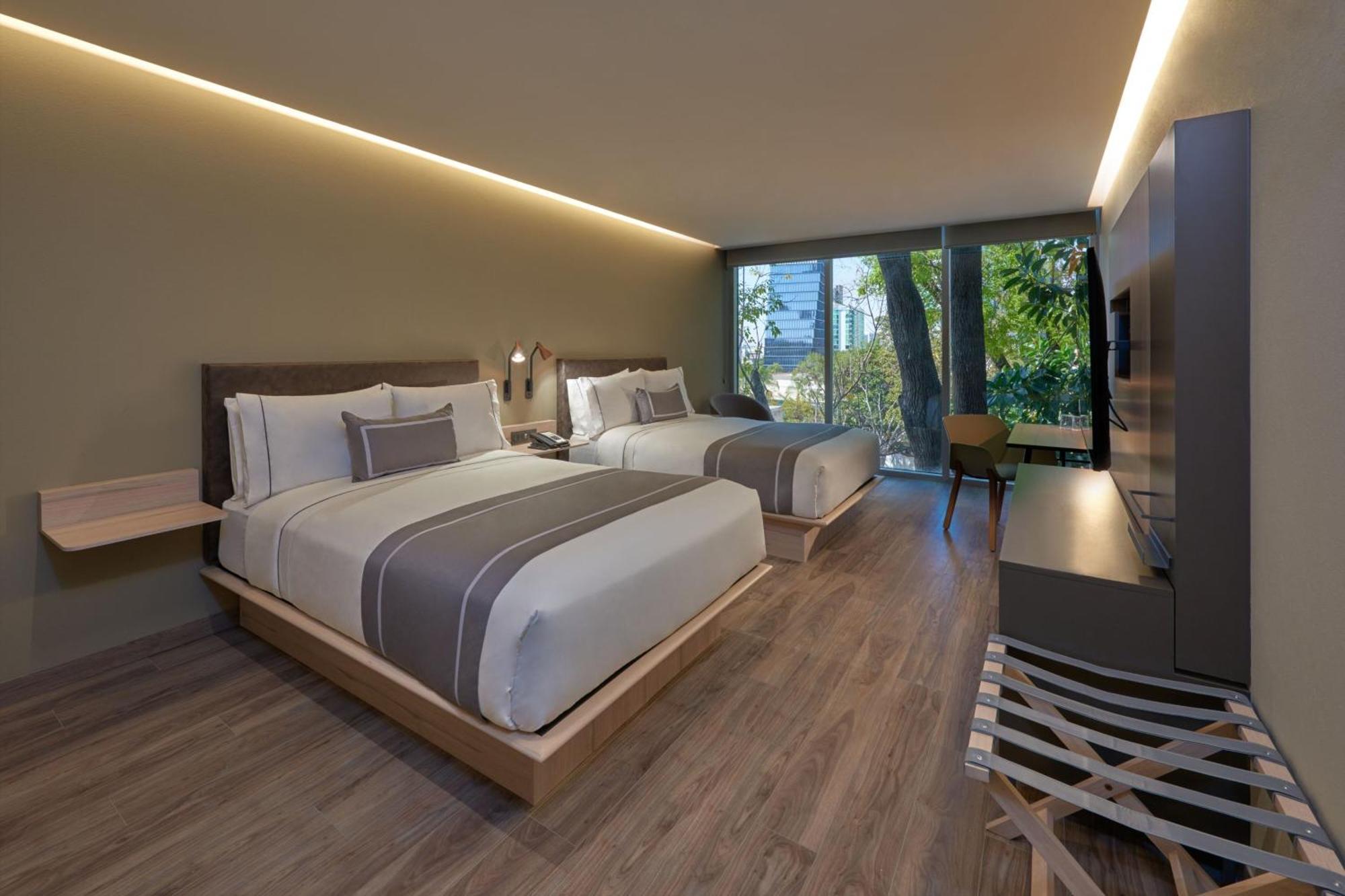 City Express Plus By Marriott Guadalajara Providencia Exterior photo