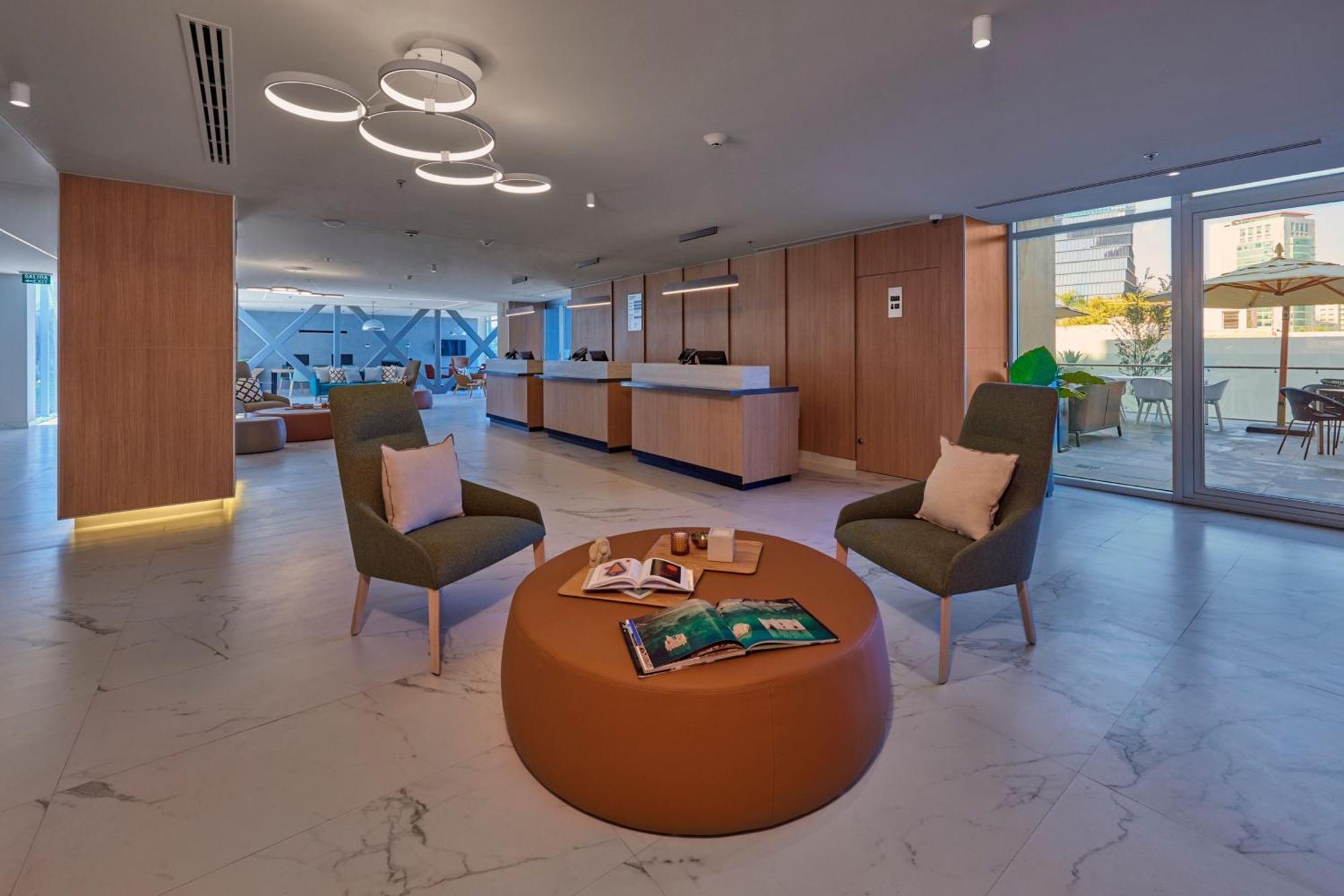 City Express Plus By Marriott Guadalajara Providencia Exterior photo